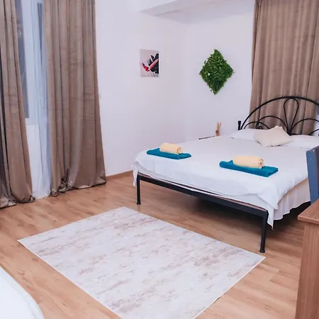 Ξενοδοχείο Guest 2*