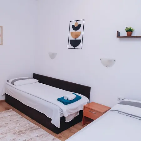 Ξενοδοχείο Guest