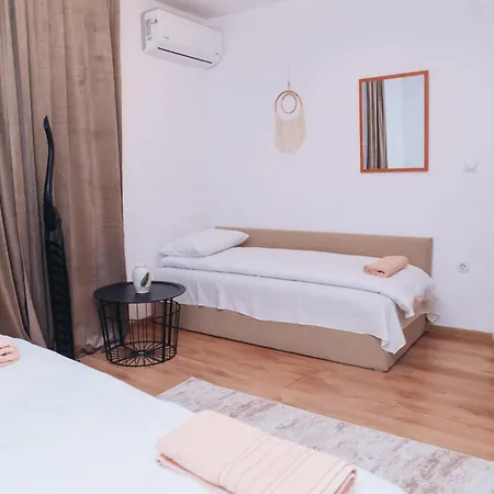Ξενοδοχείο Guest 2*